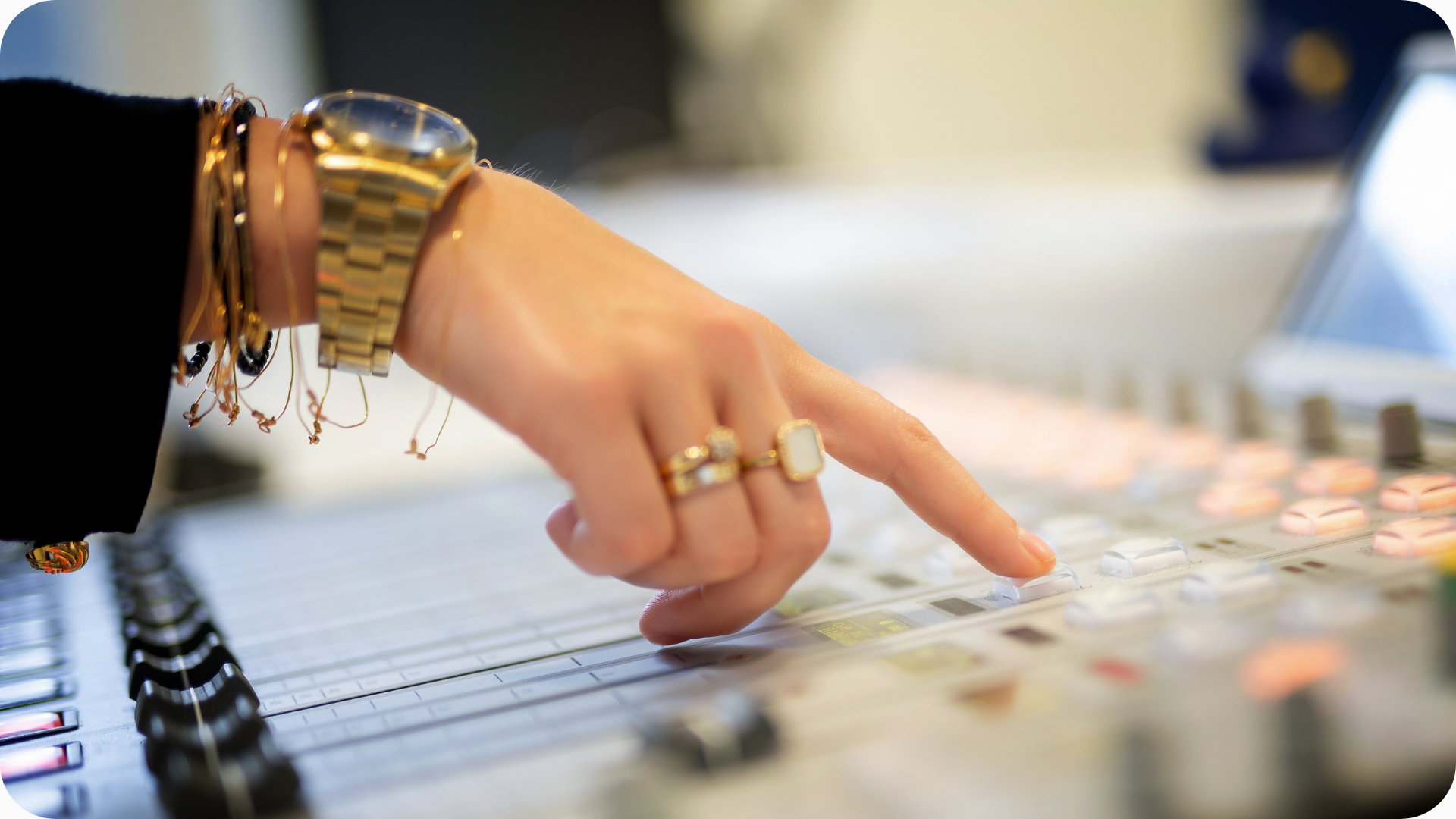 Association2-NovMaRadio-20ans.png (2.11 MB)